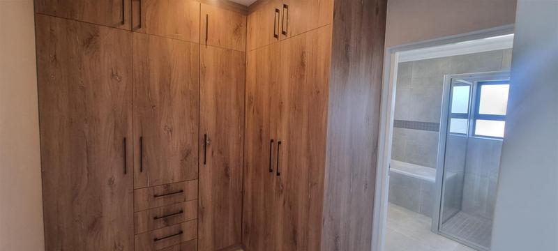 3 Bedroom Property for Sale in Fraaiuitsig Western Cape